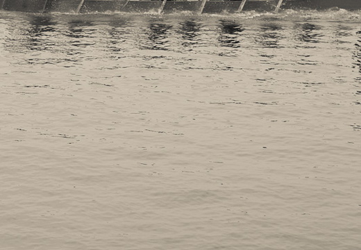 Dragon boat racing